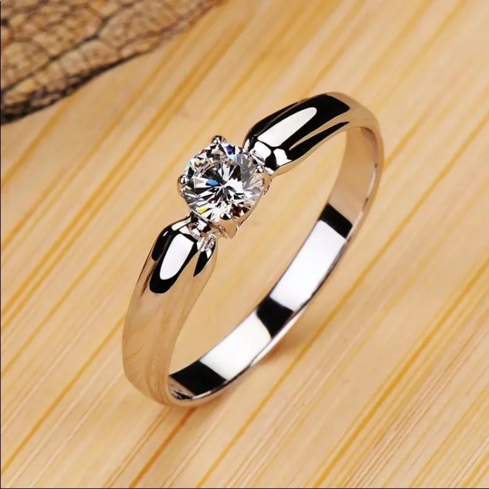 925 STERLING SILVER ROUND CUBIC ZIRCON RING - Picture 2 of 4